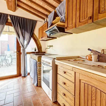 With 5 Bedrooms In Farneta, With Private Pool, Terrace And Wifi * 코르토나